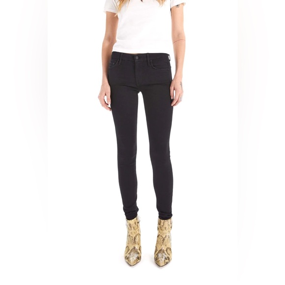 MOTHER Denim - MOTHER The Looker Not Guilty in Black Petite 24P Skinny mid rise stretch rocker